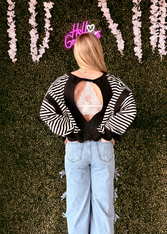 STRIPED OPEN BACK LONG SLEEVE TOP